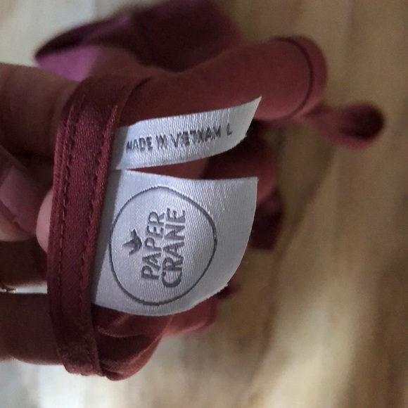 Airy Button Tank Top - Picture 2 of 3